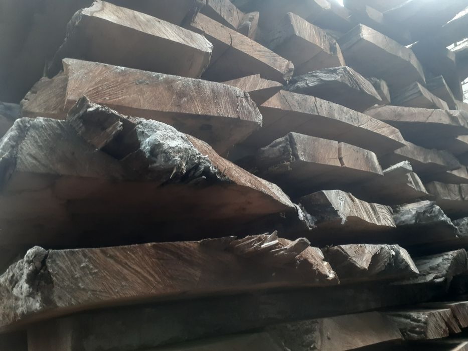 Tabiy qurigan qora yongoqlar