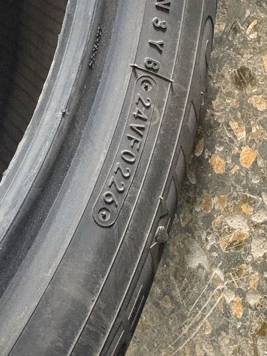 Шина Toyo 235/50R20