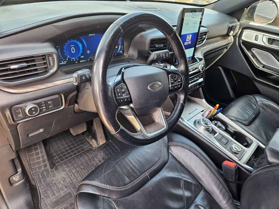 Ford Explorer Ford Explorer Platinium,3.0L,PHEV,457 HP,panoramic,7 locuri,