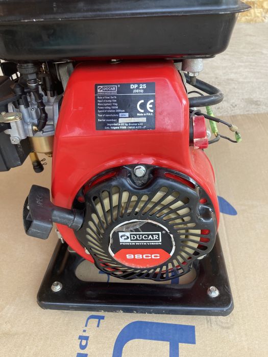Pompa Apa Ducar DP 25 pe Benzina cu Motor in 4 Timpi