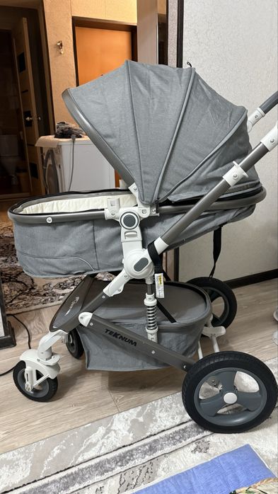 Новый коляска с авто креслом