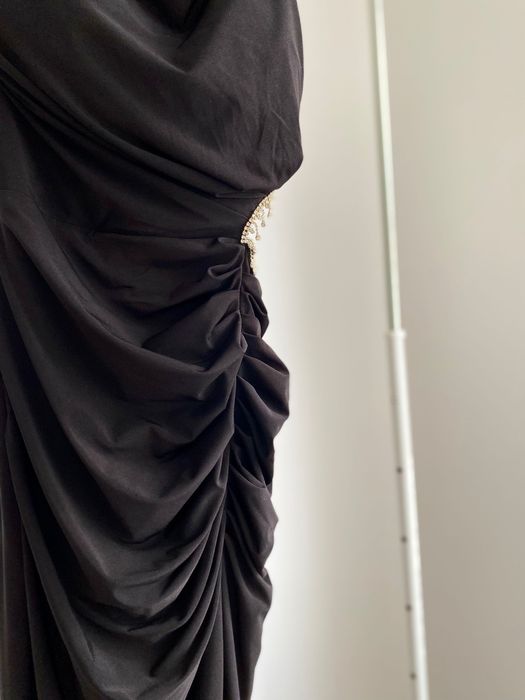 Дълга елегантна бална рокля