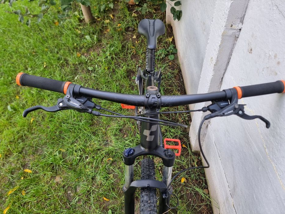 Bicicleta Cube Aim Race 2023