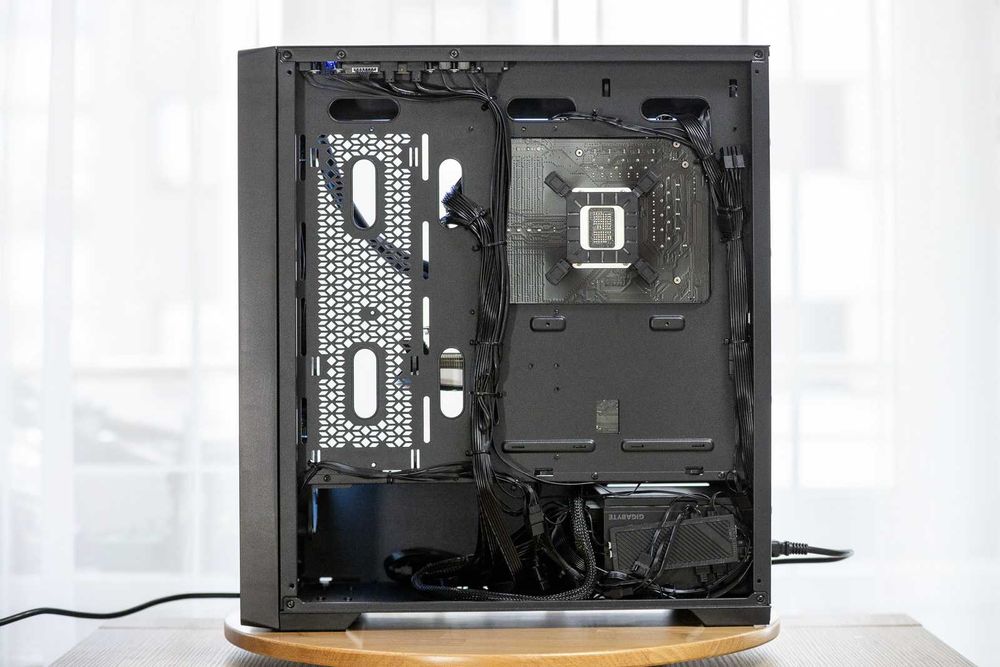 Custom Gaming PC i5 14600K RTX 4070 m.2 1TB 32GB DDR5 B760 Garantie