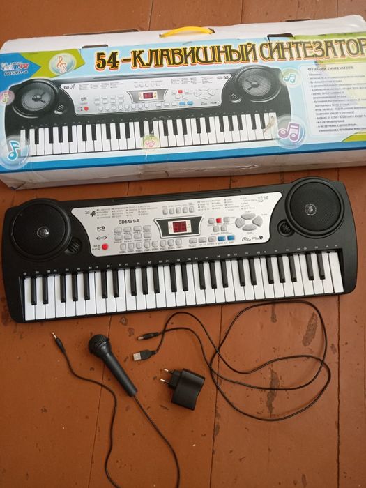 Детский синтезатор