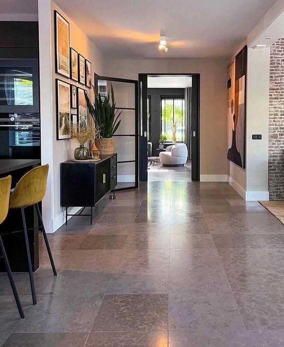 ПОБЕЛКА,ОБОИ(бумажные,шелковые),левкас