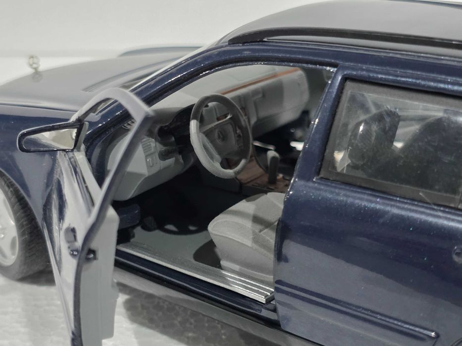 Macheta Auto 1/18 Anson Mercedes E Class E420 Break