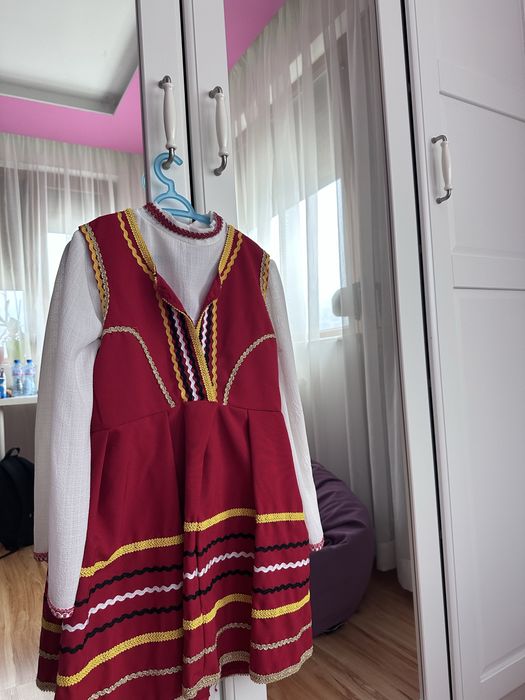 Детска носия за момиче