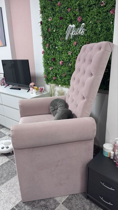 Дизайнерски стол за педикюр