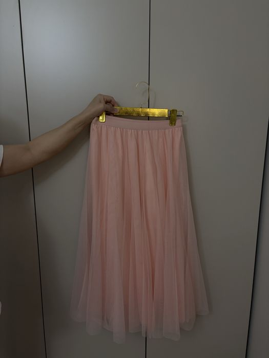 Юбки по 2500, M и S