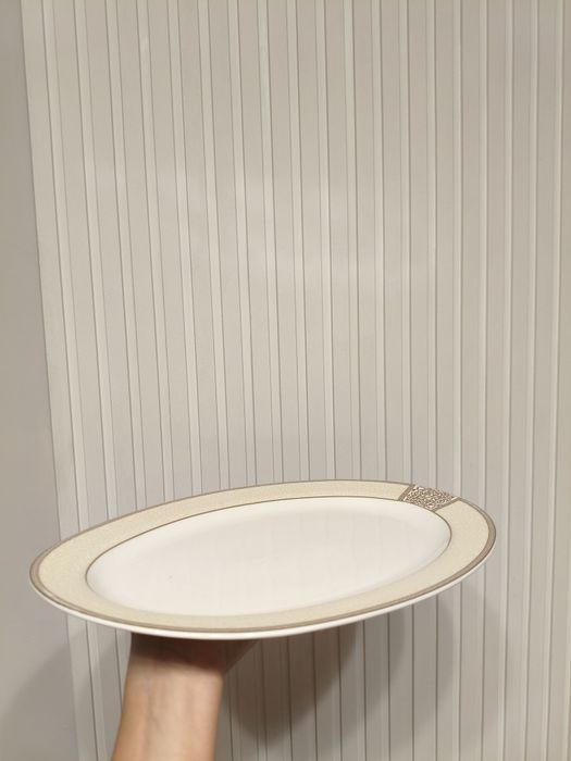 Продам столовый сервиз