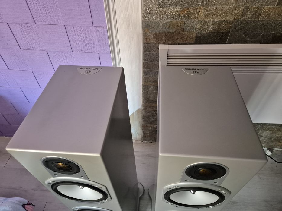 Monitor audio silver RS8