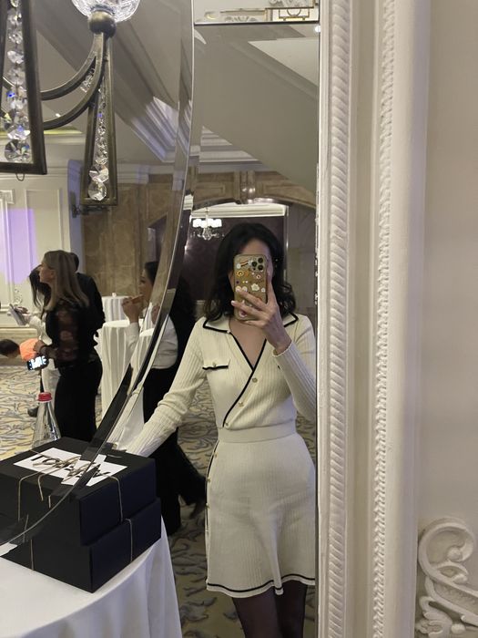 Продам Платье Lichi S