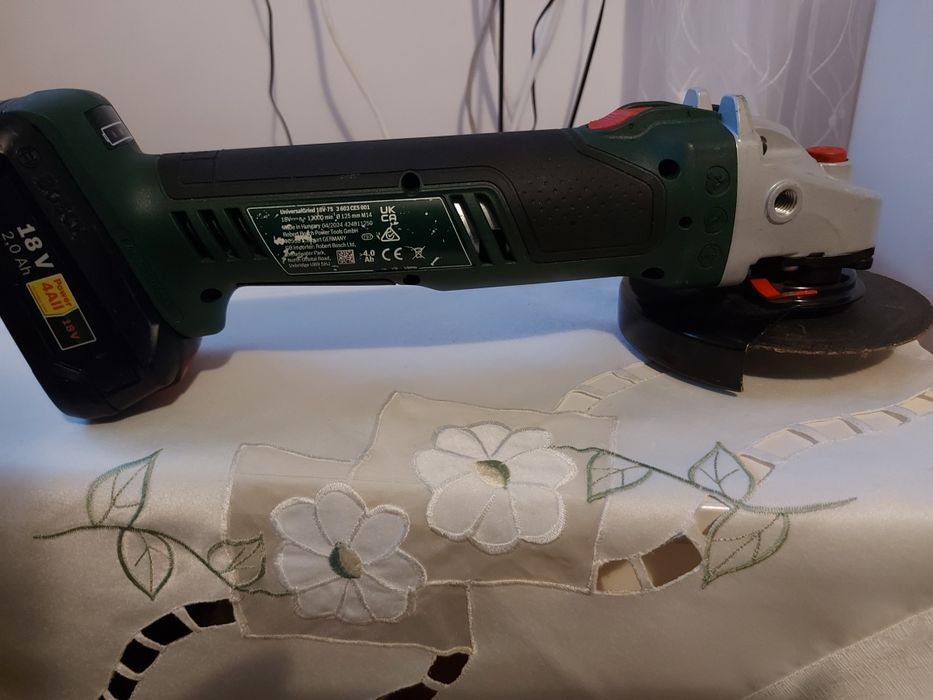 Soundlink Color 2 Bose Soundtouch 20, LG 32LJ610V.Bluesound Pulse Flex