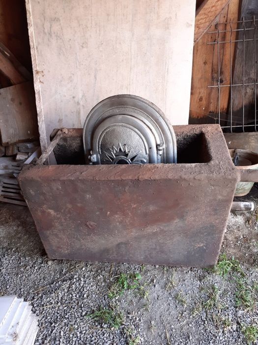 Soba teracota cu bazin pentru încălzire cu calorifere