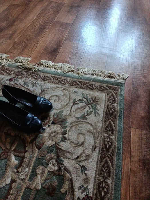 Продам женские туфли