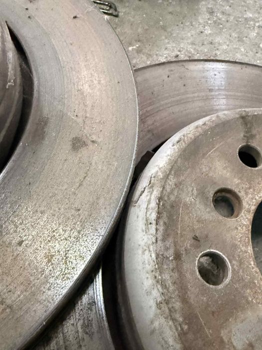 Спирачни апарати и Дискове BMW E60 545i