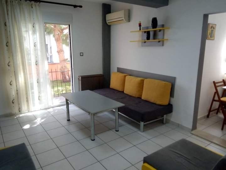 Дава се под наем Едностаен апартамент в Хасково, Промишлена зона - Юг - 55 кв.м за 60 € - Снимка #10