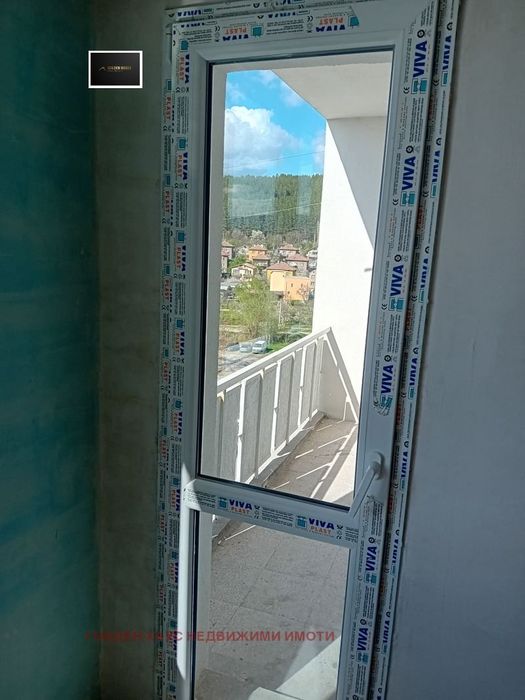 Продава се Двустаен апартамент в Перник, Изток - 54 кв.м за 966 €/кв.м - Снимка #11