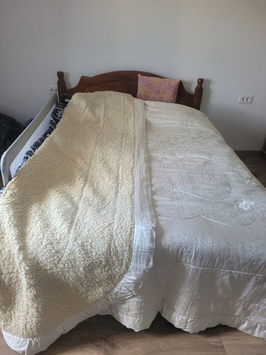 Cuvertură din lână naturală Merinos – moale, elegantă, culoarea untului – 260x260 cm