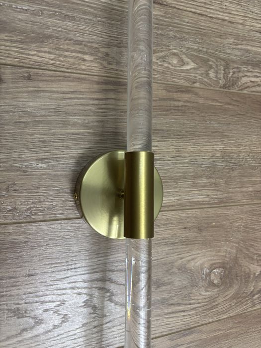 Продаются настенные бра (новые)