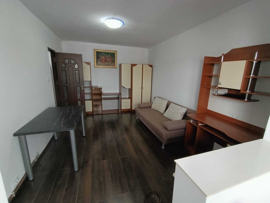 Închiriez apartament 1 camera
