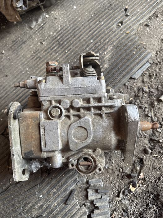 ТНВД Bosch  Audi 80 B4 / A6 C4