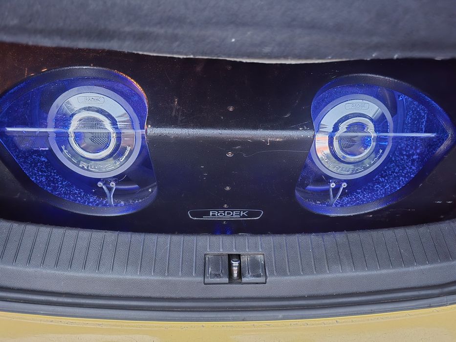 Бас каса RodeK 500 w