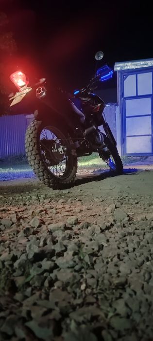 Продаю мотоцыкл яки