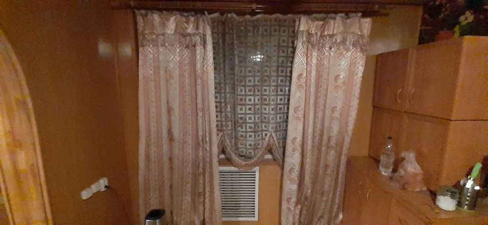 Продаётся 2-ух комнатная квартира