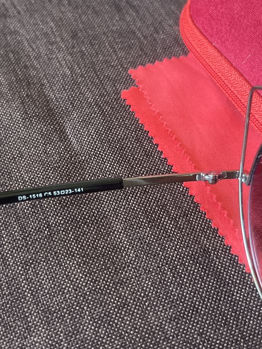 Слънчеви очила Despada с калъф и кърпичка