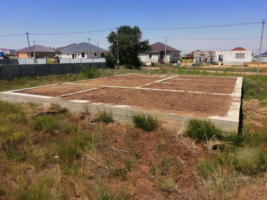 Продам земельный участок с фундаментом