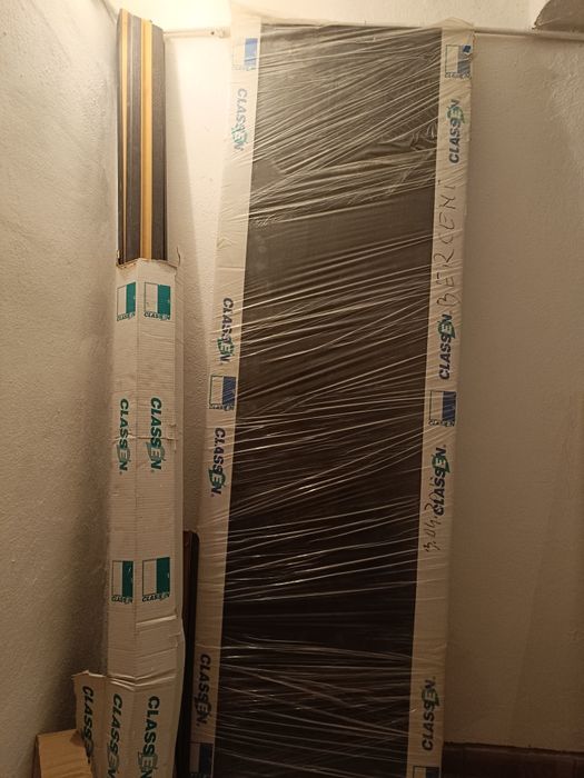 Vând ușă+toc Classen noi , culoare wenge dimensiuni 65x205.