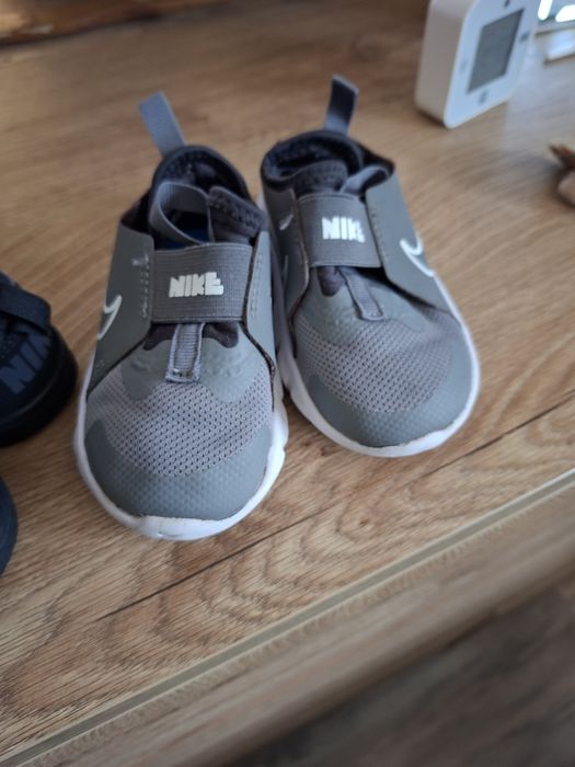 Маратонки  nike 21  22