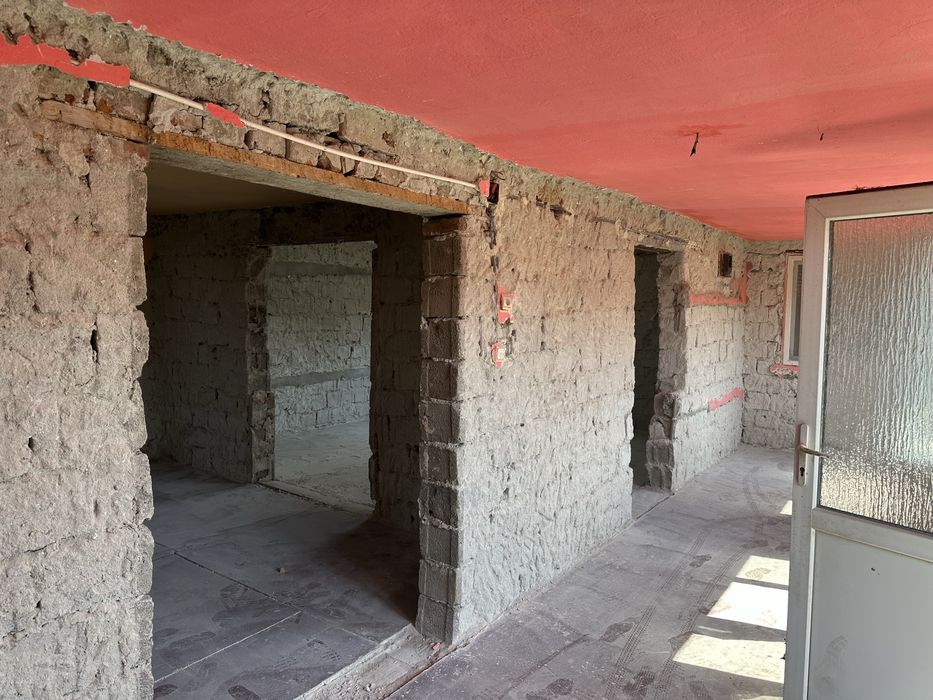 Casă de vânzare