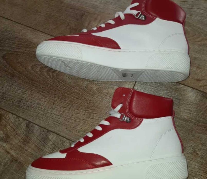 н.40 Kate Gray Sneaker, mid cut