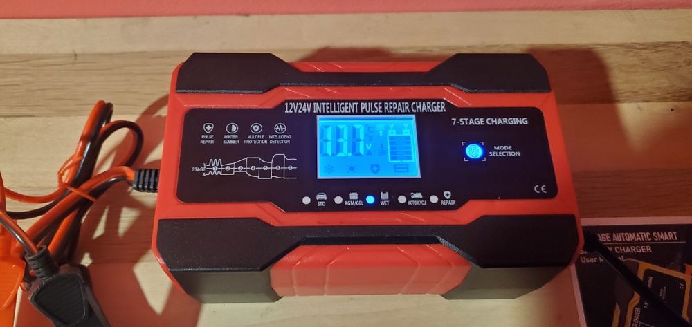 Redresor/încărcător inteligent auto 12V 10A/24V 5A