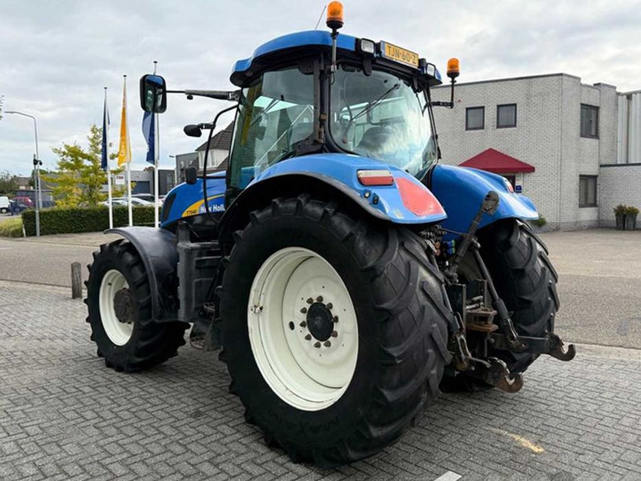 Трактор колесный  New Holland T7040 Power Command