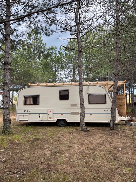 Каравана Офшор Къмпинг