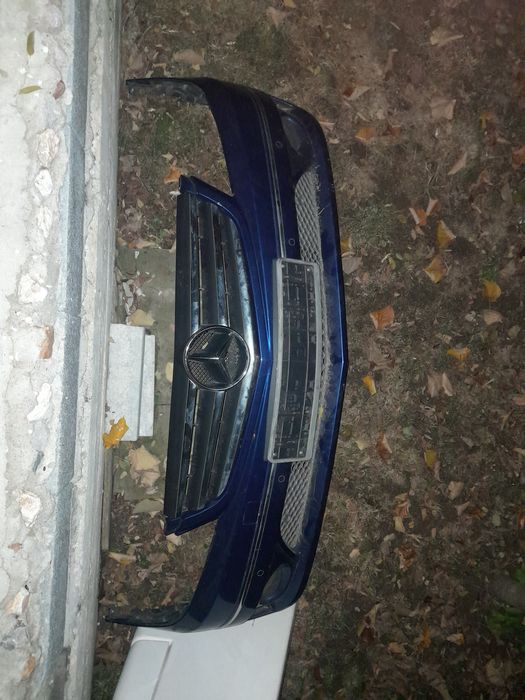Предна броня Mercedes CLC/ЦЛЦ в отлично състояние. 500лв!!!