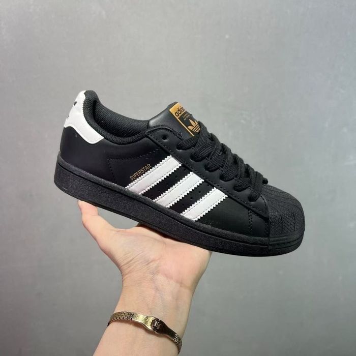 Superstar adidas
