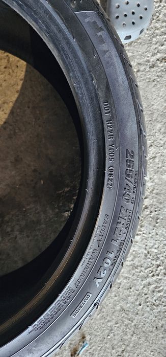 255 40 R 21 Kumho vară