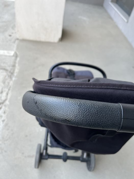 Carucior sport CYBEX BEEZY pliabil compact usor