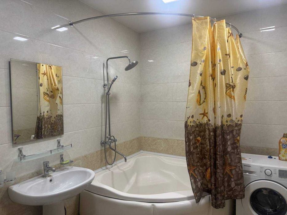 Сдаётся Мирабад 70м2 ,кафе "Анор" 2/8/12 банковская 800 у.е