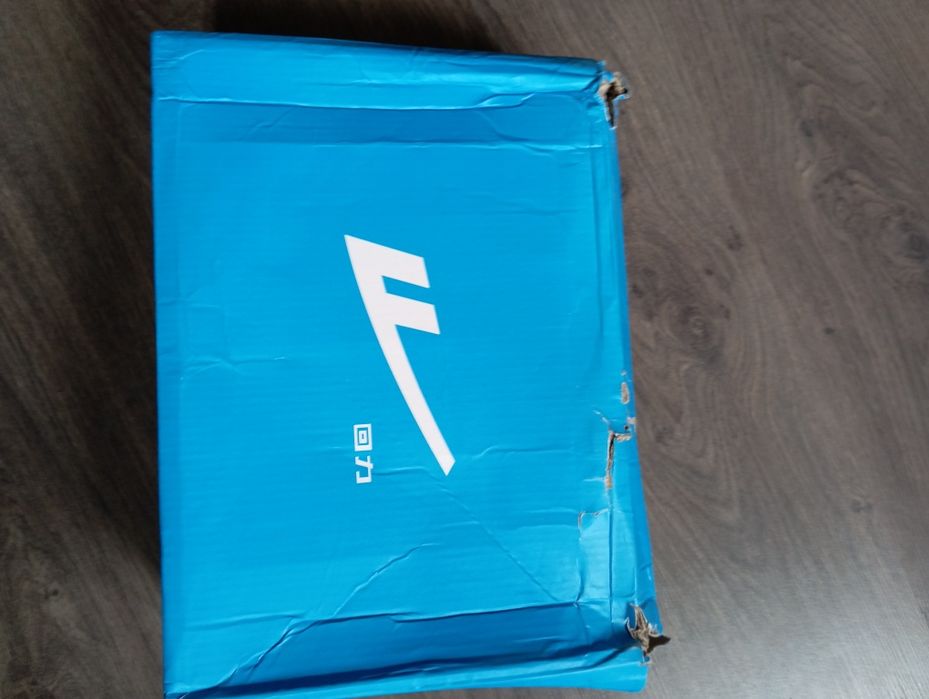 Кроссовки мужские новые