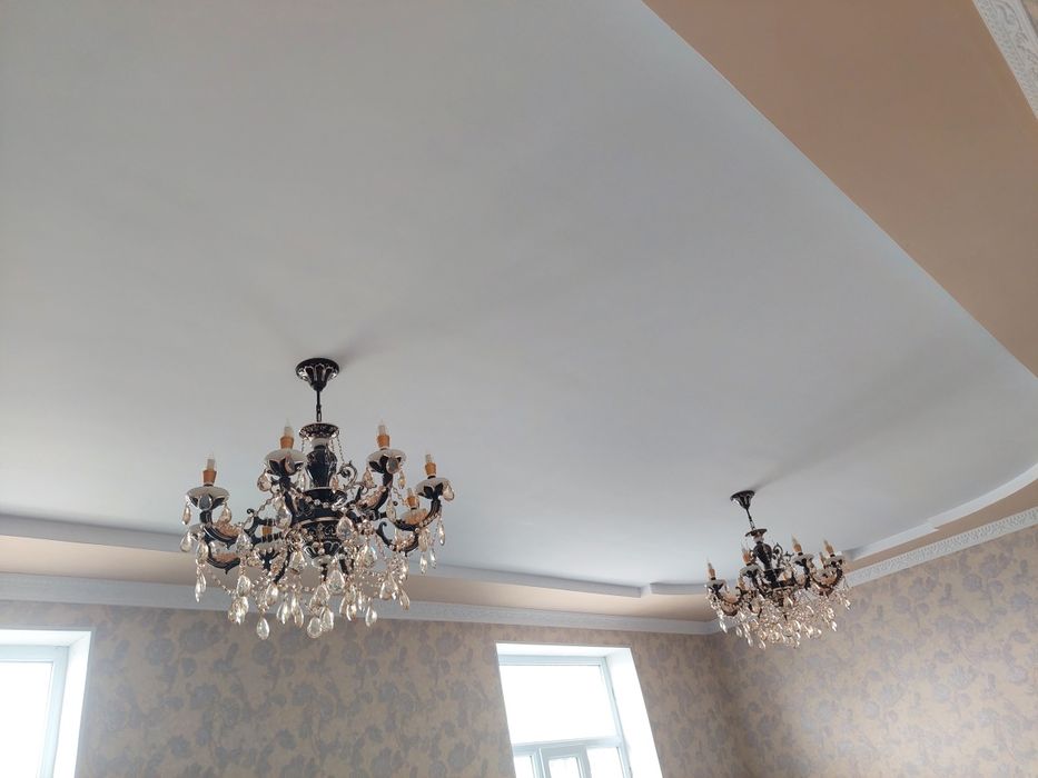 Продам люстры 2 шт