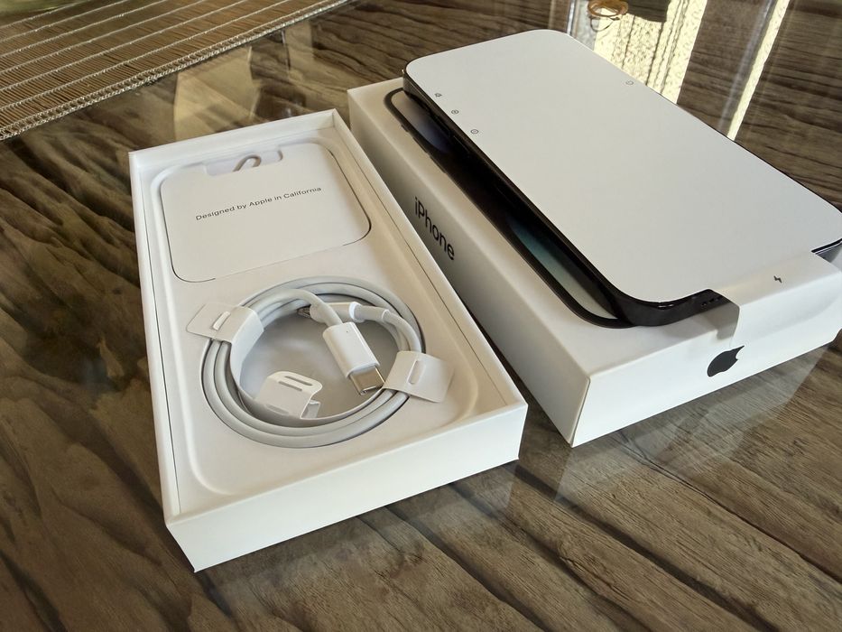 Iphone 14 Pro Space Black, 128 GB, ca nou, desigilat, cablu orig.