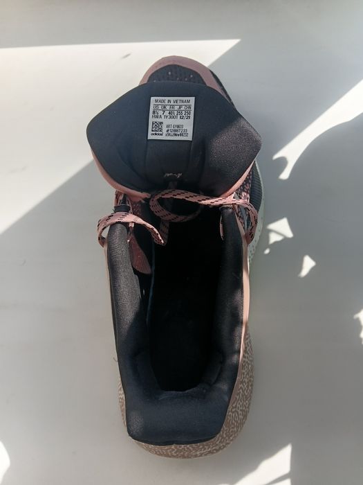Adidas Кроссовки