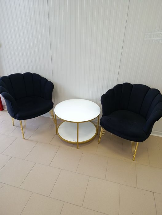 Цялостно оборудване за салон - маникюр , педикюр , мебели