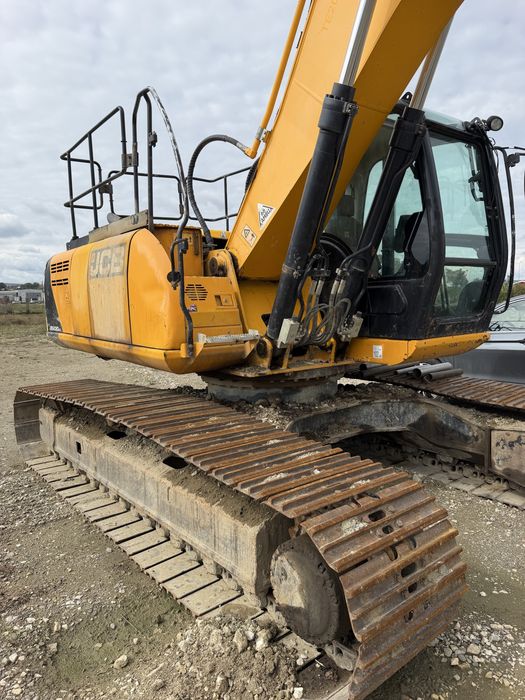 Excavator JCB220